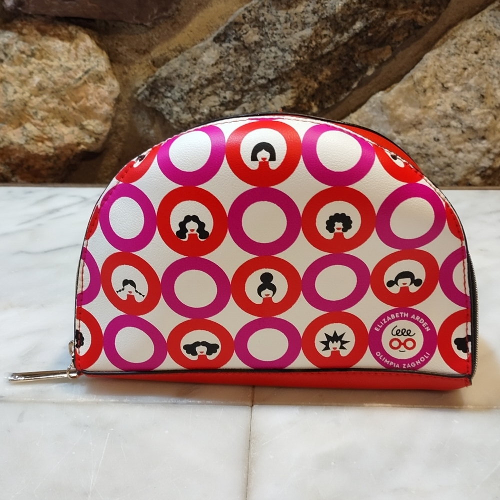 Elizabeth Arden Olympia Zagnoli Makeup 💄 Bag